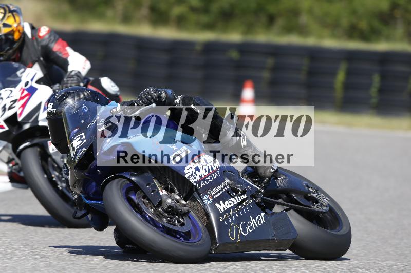 /Archiv-2025/48 25.08.2025 Cornu Master School ADR/rot-rouge/33